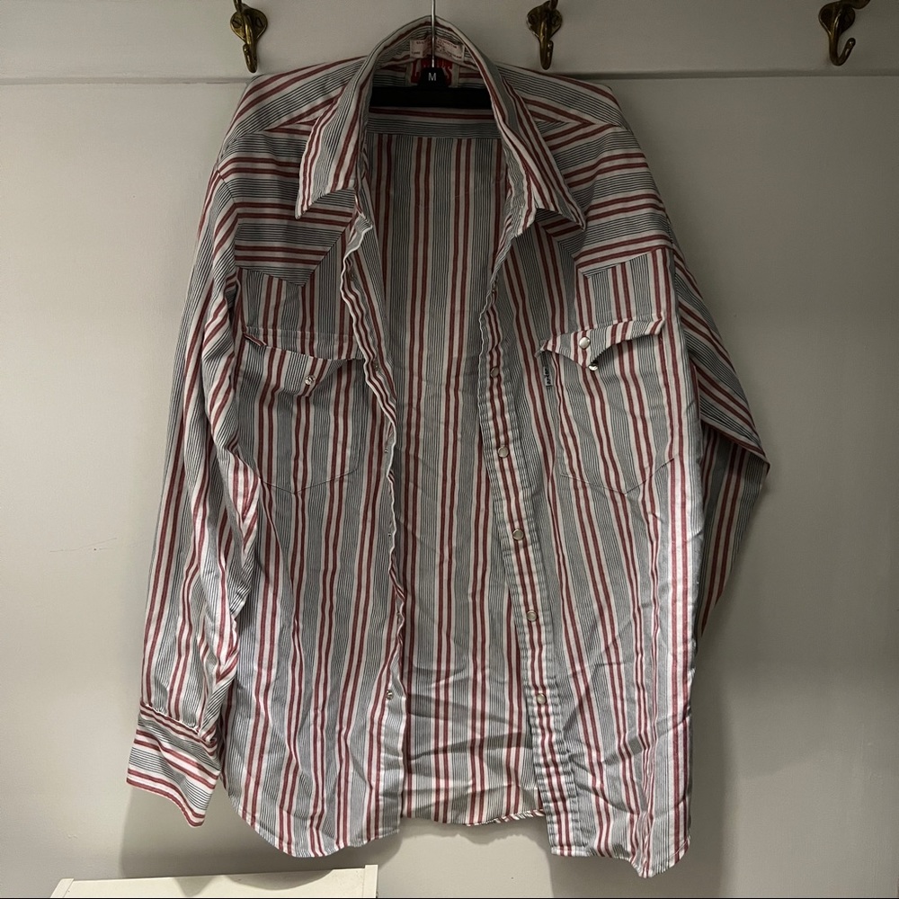 Vintage Levi’s Button Up Casual Shirt
